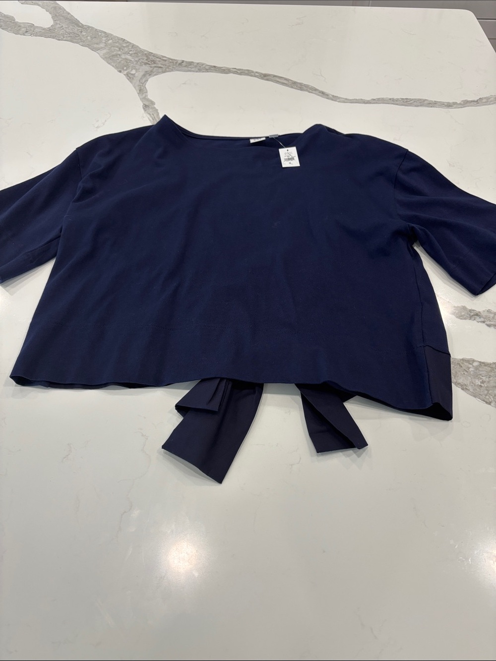 NWT GAP Navy Tie-Back Crop Top women’s size small runs a little big